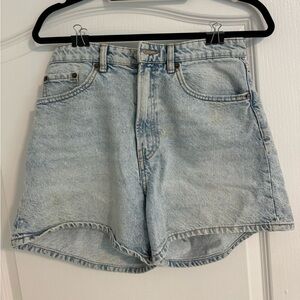 Zara Boyfriend Jean Shorts Size 6 (they run small)